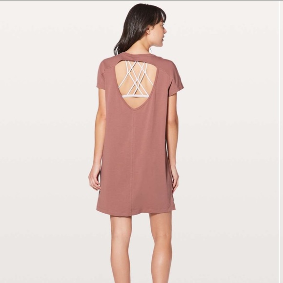 Lululemon Day Tripper Dress in Quicksand - Picture 3 of 4